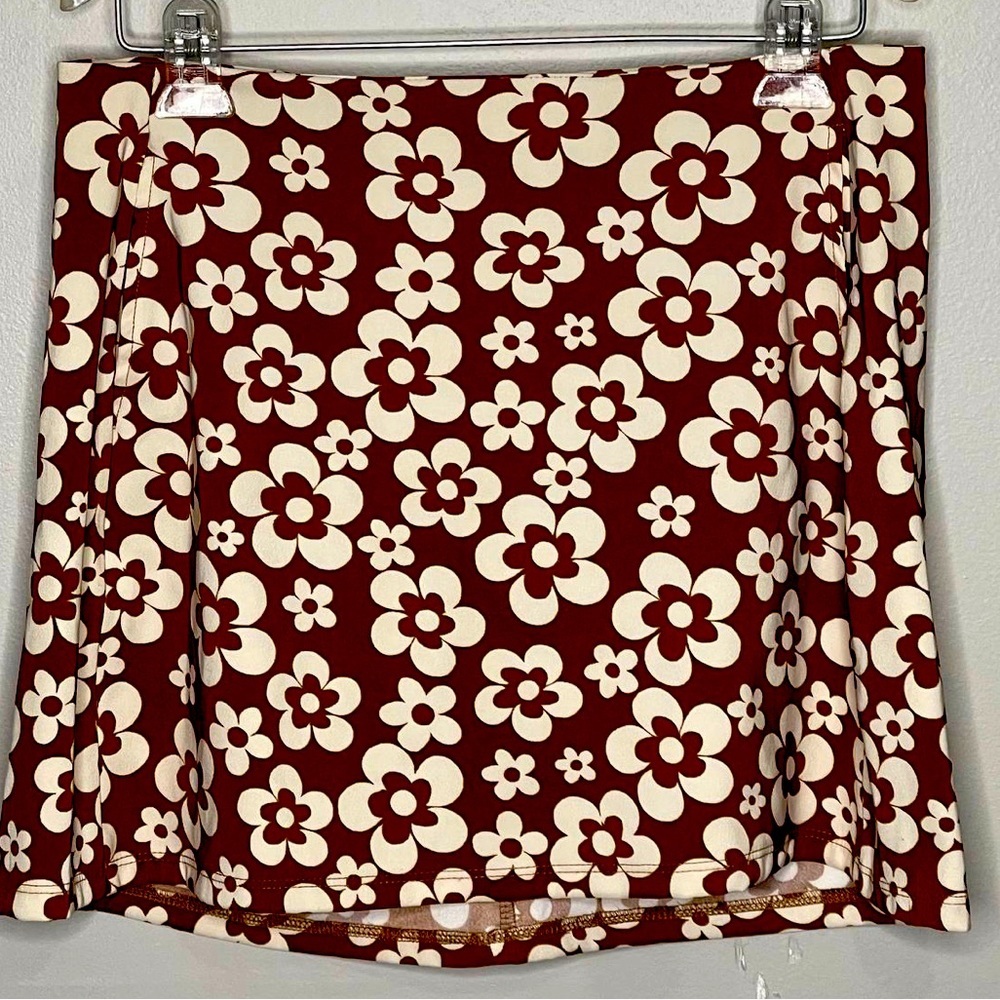 Altar’d State Short Skirt, Brown Floral, Size Large